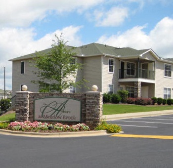 The Arbors in Meadowbrook are great apartments to rent in Auburn